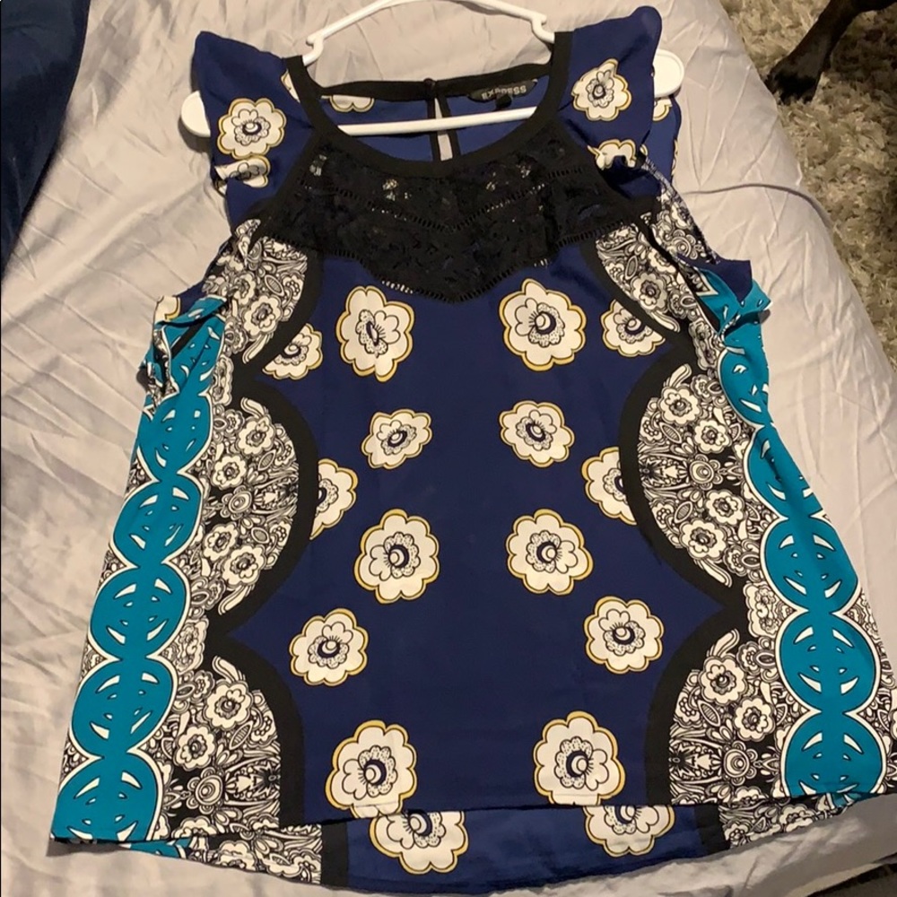 Express floral with lace inset, ruffled tank
